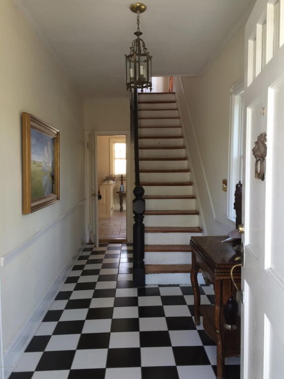 35 Rockview Drive, Greenwich, CT 06830