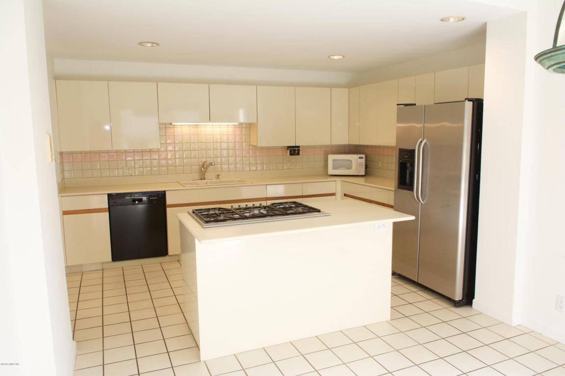 37 Davenport Avenue, Greenwich, CT 06830