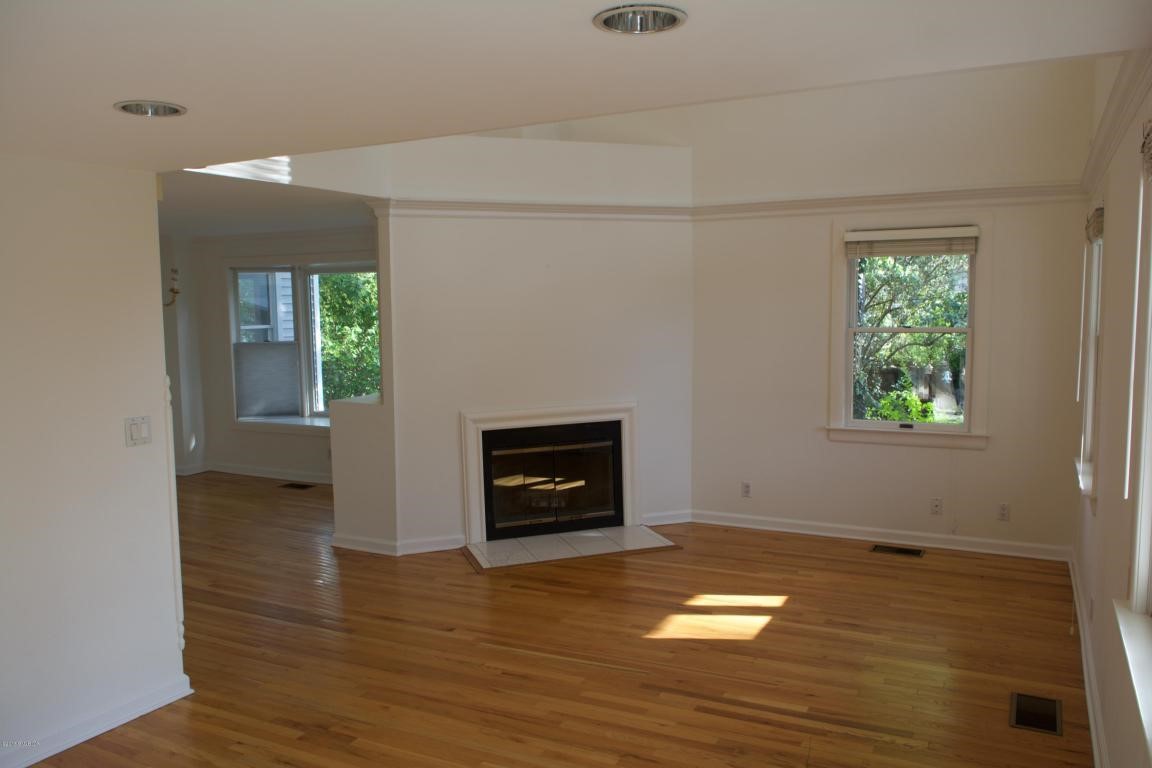 37 Davenport Avenue, Greenwich, CT 06830