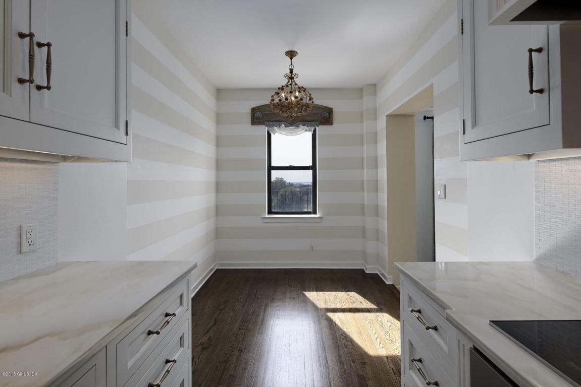 40 W Elm Street, Greenwich, CT 06830