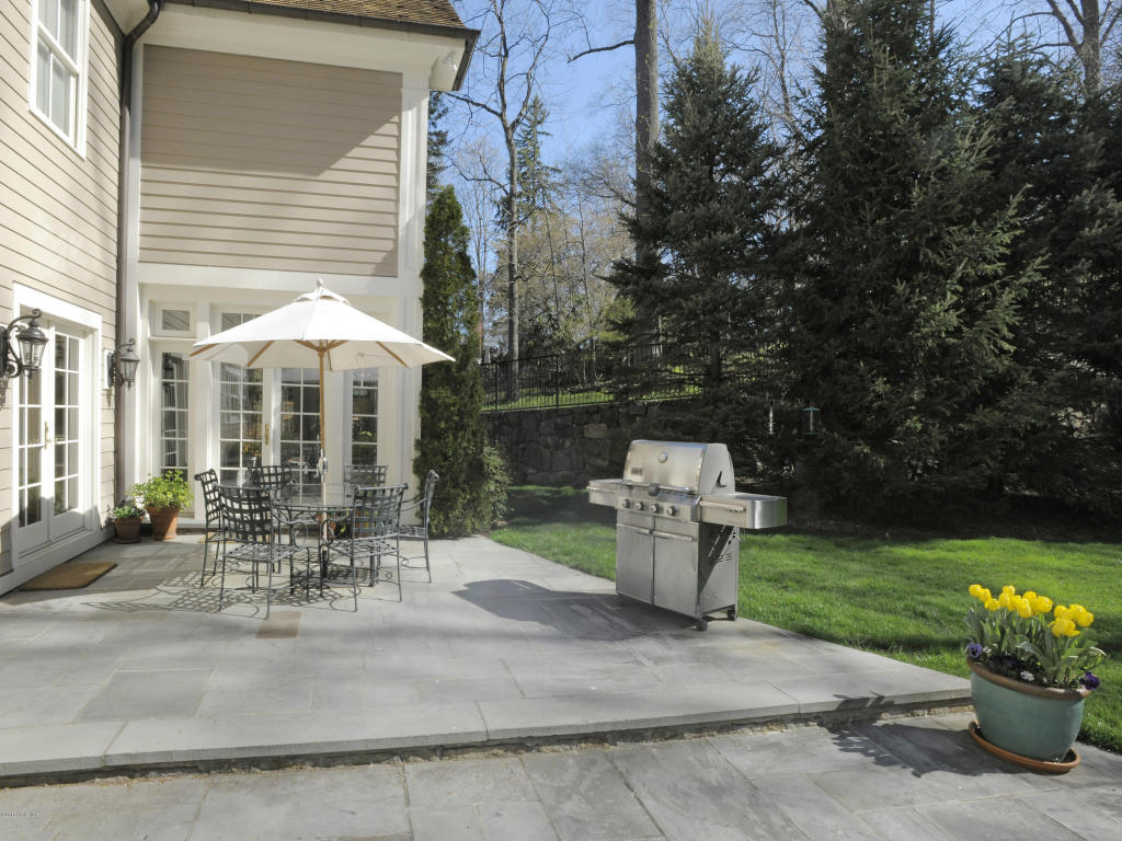 53 Hillside Road, Greenwich, CT 06830