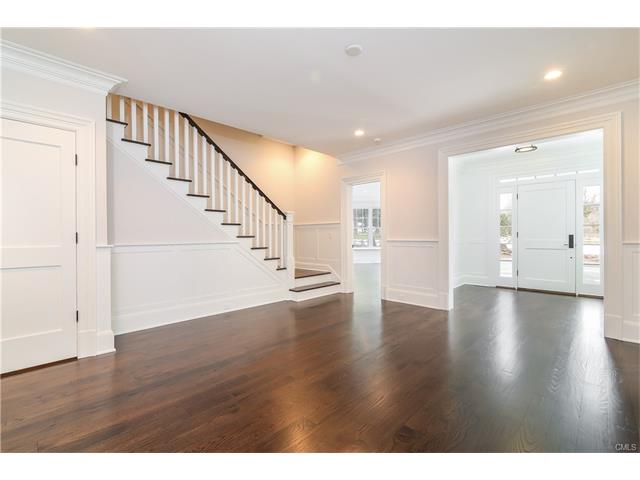 610 Lake Avenue, Greenwich, CT 06830