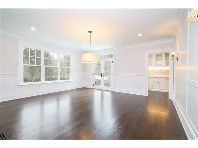 610 Lake Avenue, Greenwich, CT 06830