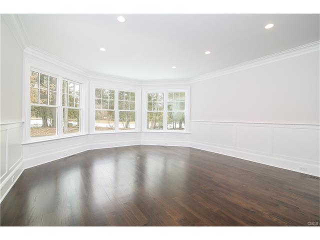 610 Lake Avenue, Greenwich, CT 06830