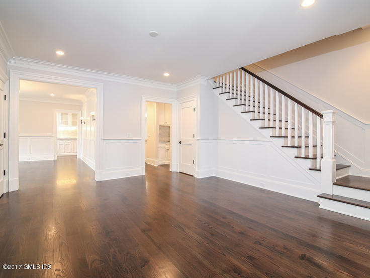 610 Lake Avenue, Greenwich, CT 06830