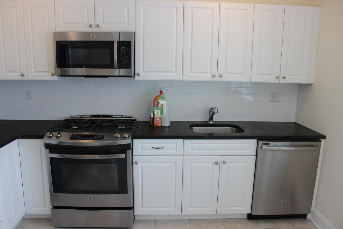 33 Putnam Green, Greenwich, CT 06830