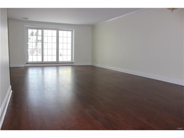 33 Putnam Green, Greenwich, CT 06830