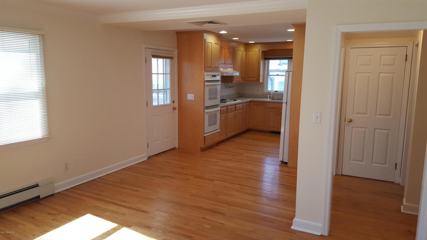 35 Woodland Drive, Greenwich, CT 06830