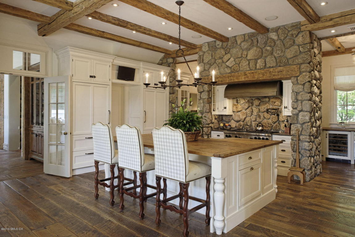 44 Mooreland Road, Greenwich, CT 06831