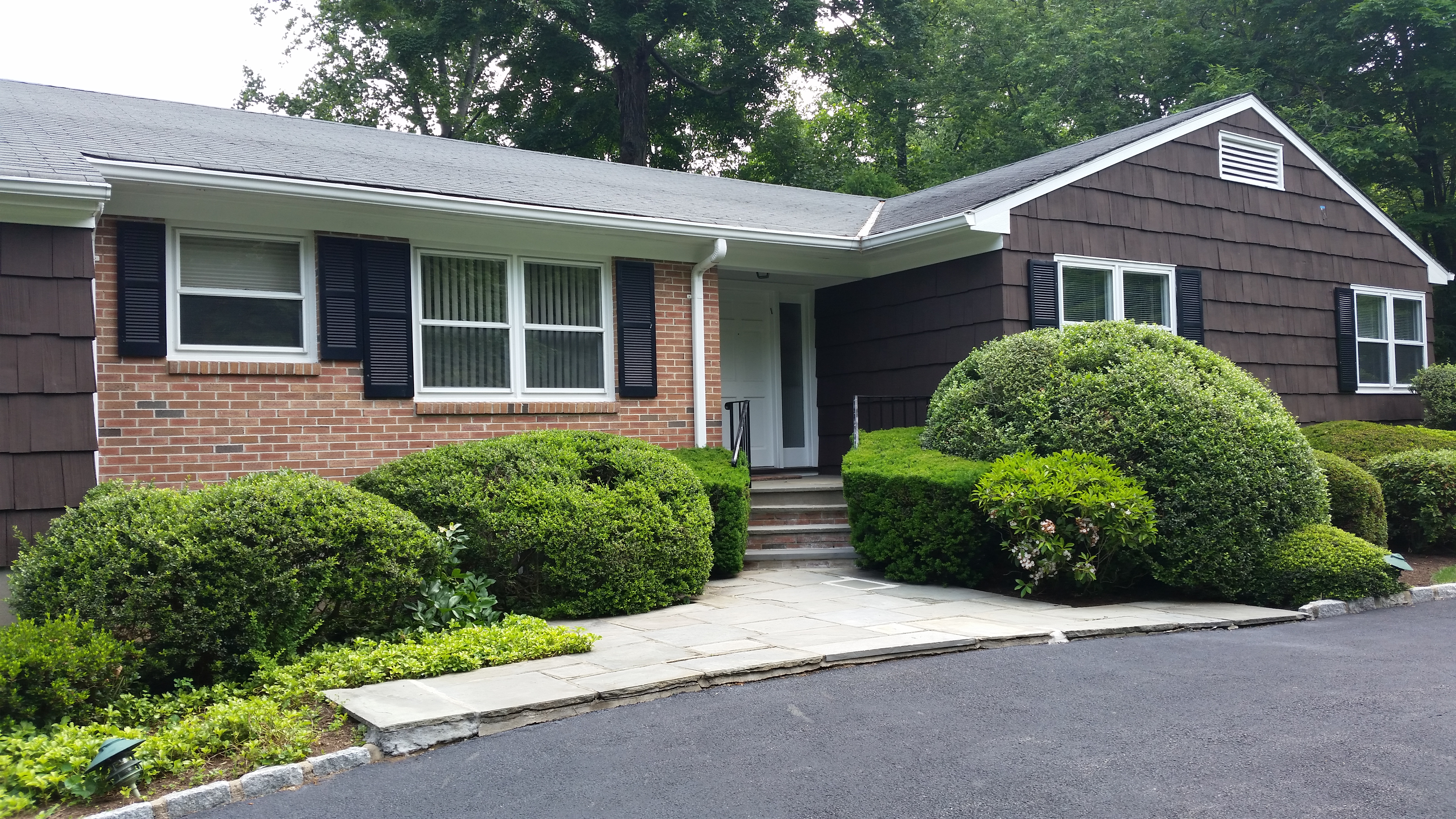 87 Stonehedge Drive, Greenwich, CT 06831