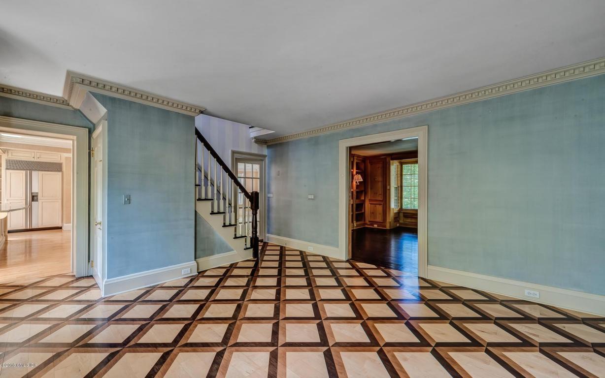 379 Round Hill Road, Greenwich, CT 06831