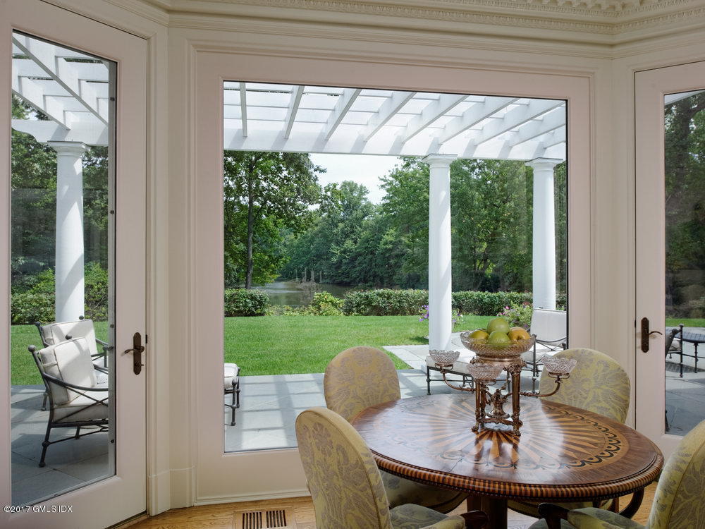 7 Wyckham Hill Lane, Greenwich, CT 06831