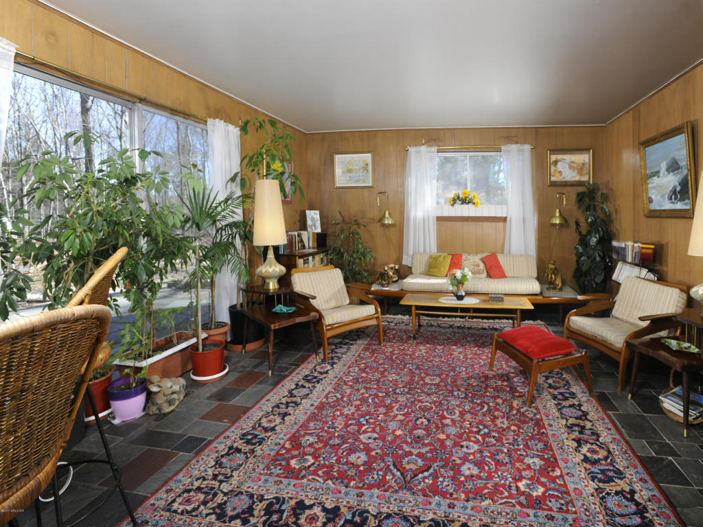 17 Nutmeg Drive, Greenwich, CT 06831