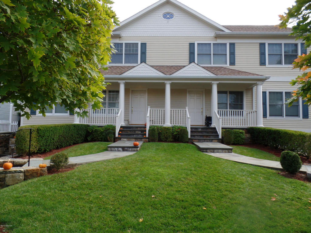 17 Windy Knolls Right Side, Greenwich, CT 06831