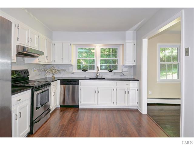 90 Old Norwalk Road, New Canaan, CT 06840