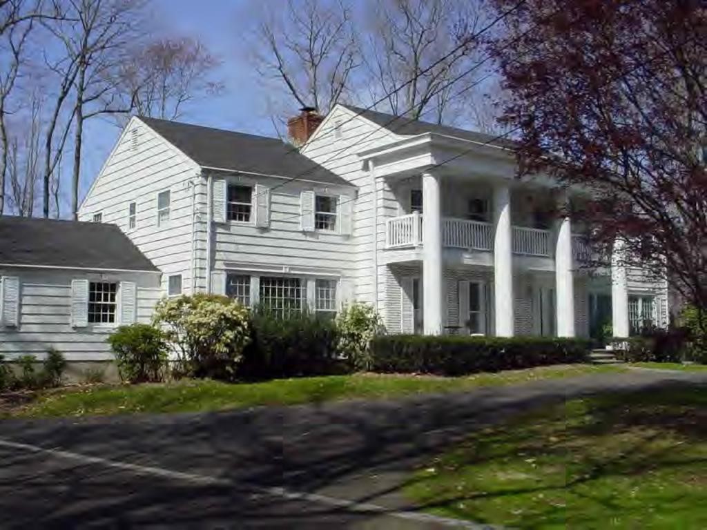 148 Ramhorne Road, New Canaan, CT 06840