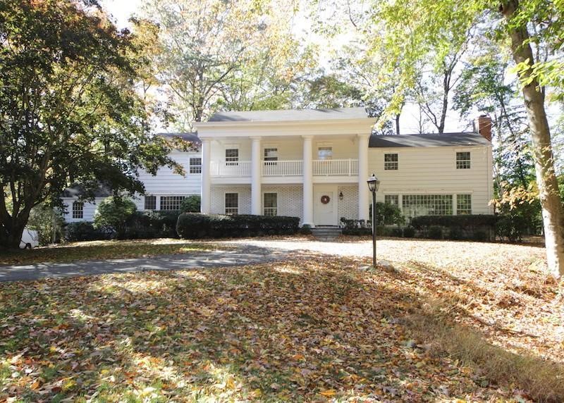 148 Ramhorne Road, New Canaan, CT 06840