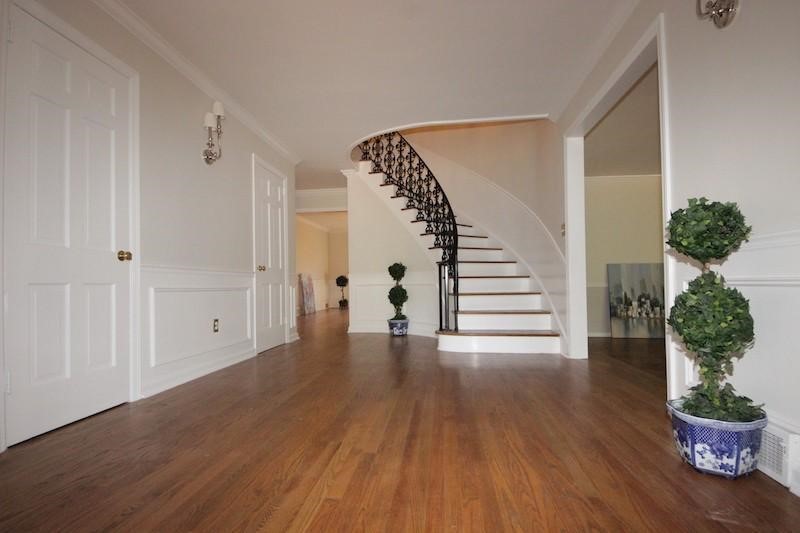 148 Ramhorne Road, New Canaan, CT 06840