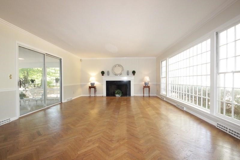 148 Ramhorne Road, New Canaan, CT 06840