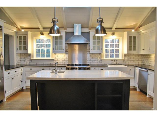 51 Squires Lane, New Canaan, CT 06840