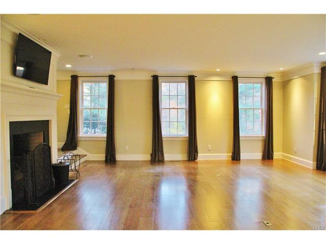 51 Squires Lane, New Canaan, CT 06840