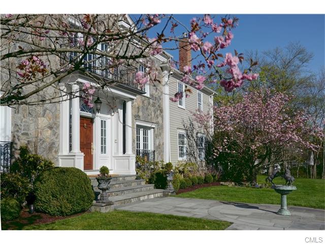 31 Deacons Way, New Canaan, CT 06840