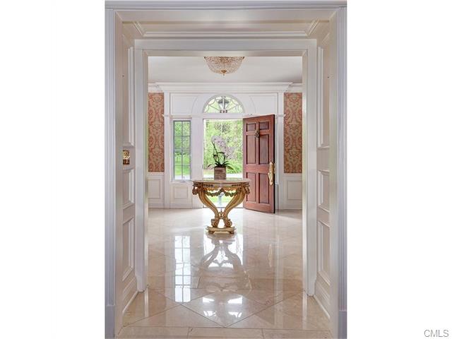 31 Deacons Way, New Canaan, CT 06840