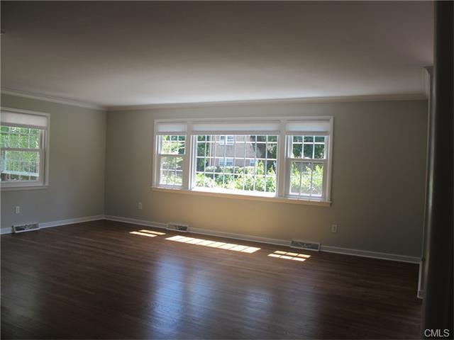 86 Heritage Hill Road, New Canaan, CT 06840