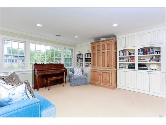 126 Heritage Hill Road, New Canaan, CT 06840