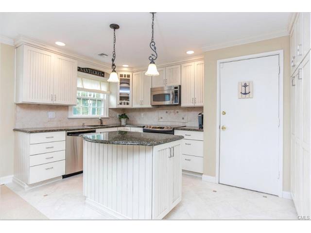 126 Heritage Hill Road, New Canaan, CT 06840