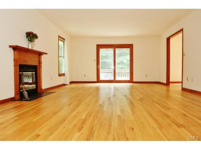 838 Valley Road, New Canaan, CT 06840