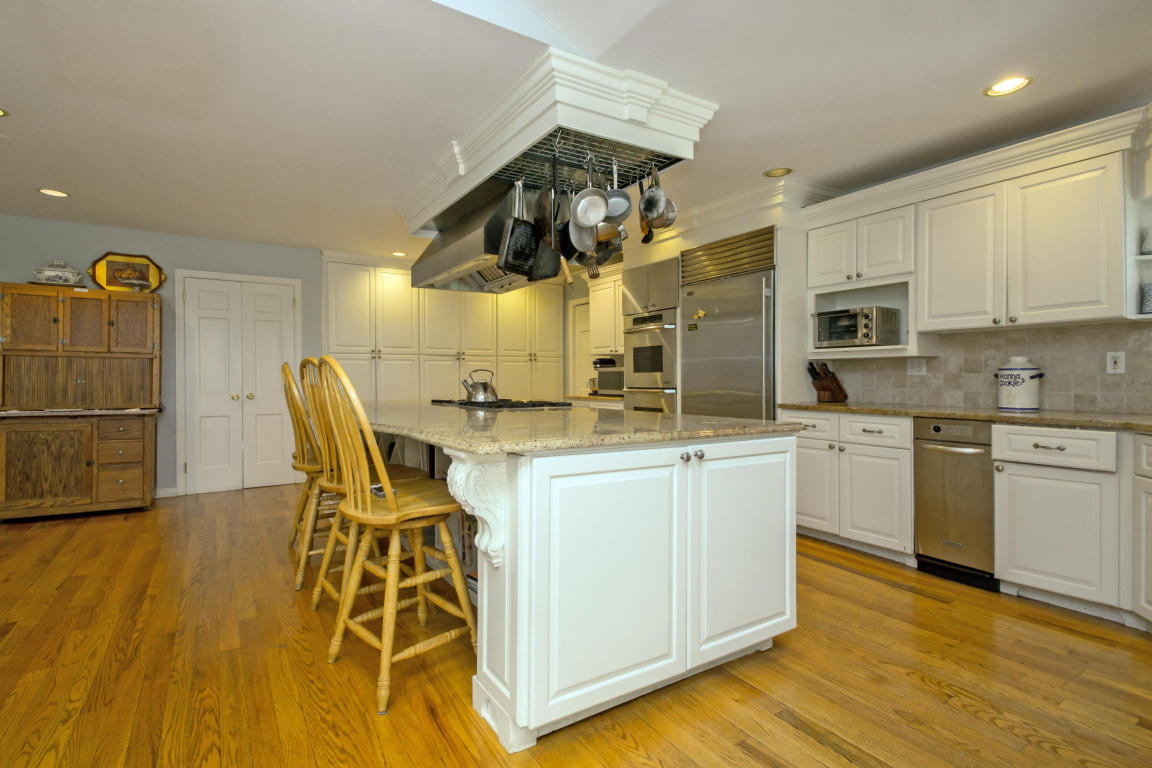1 Ogden Road, New Canaan, CT 06840
