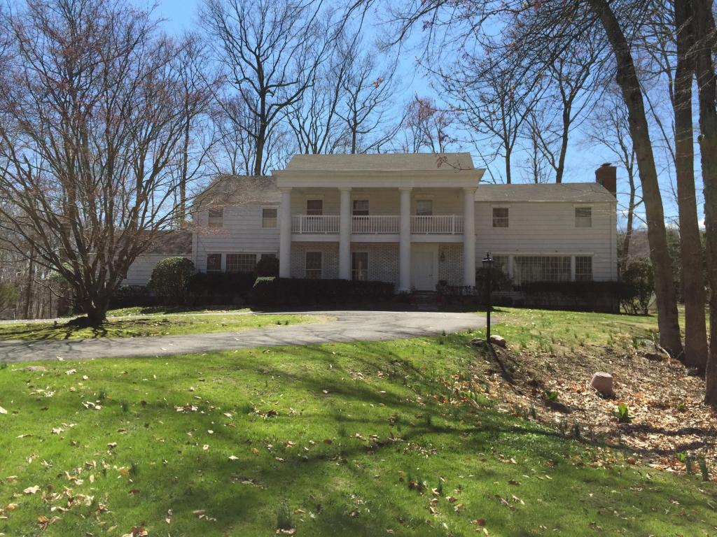 148 Ramhorne Road, New Canaan, CT 06840