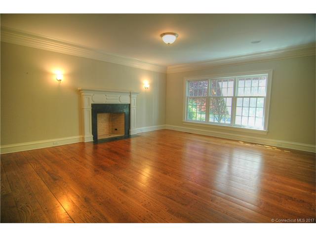 116 Juniper Rd, New Canaan, CT 06840
