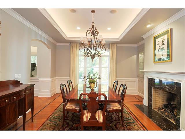242 Wahackme Road, New Canaan, CT 06840