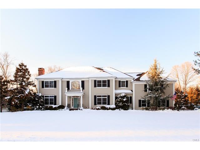 72 Conrad Road, New Canaan, CT 06840