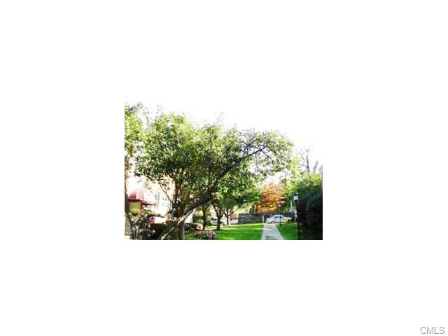 11 Bedford Avenue, Norwalk, CT 06850