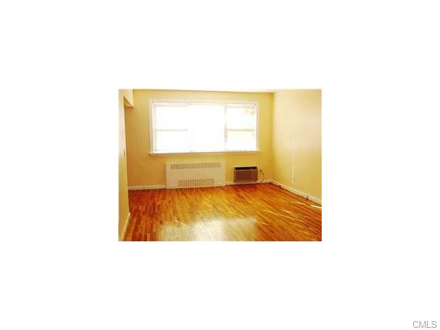 11 Bedford Avenue, Norwalk, CT 06850