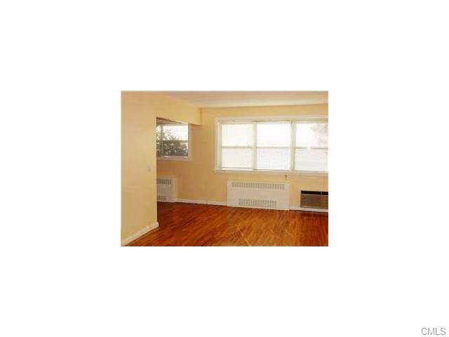 11 Bedford Avenue, Norwalk, CT 06850