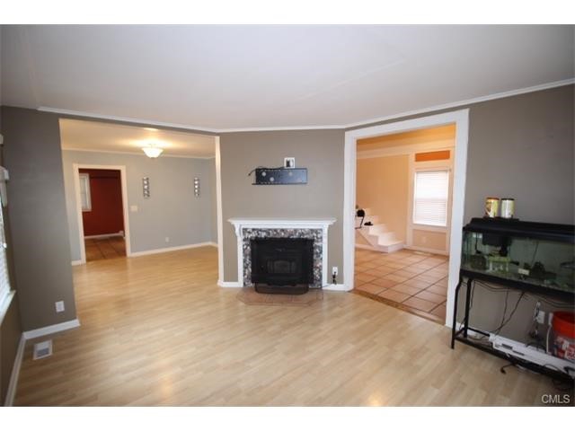 25 Beverly Place, Norwalk, CT 06850