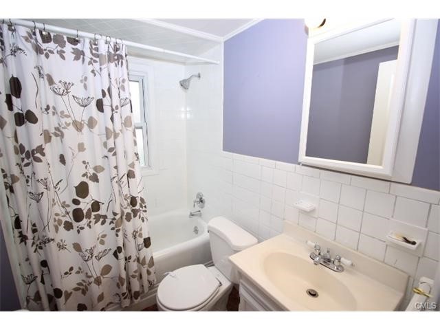 25 Beverly Place, Norwalk, CT 06850