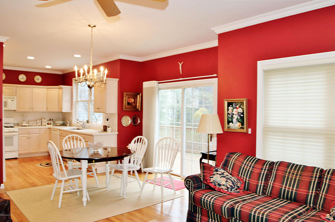 14 New Canaan Way, Norwalk, CT 06850