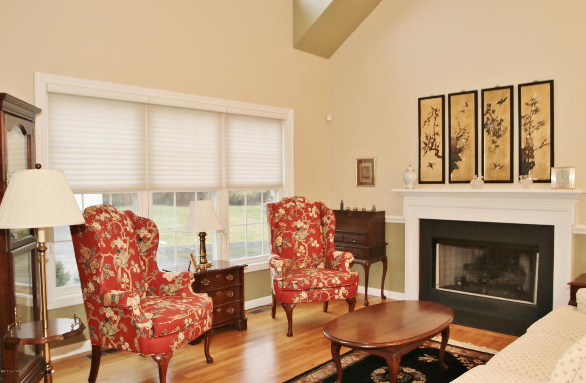 14 New Canaan Way, Norwalk, CT 06850