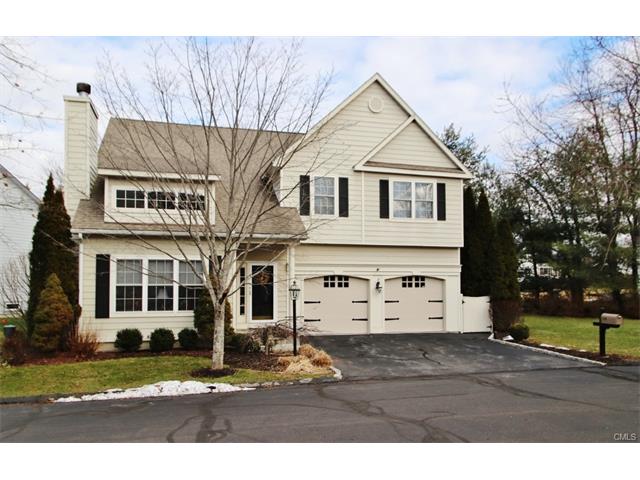 14 New Canaan Way, Norwalk, CT 06850
