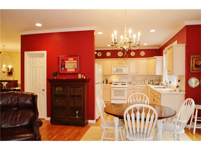 14 New Canaan Way, Norwalk, CT 06850