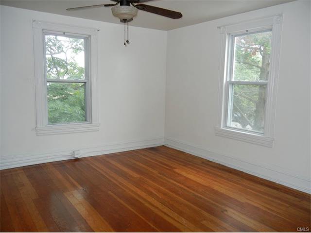 11 Hanford Place, Norwalk, CT 06854