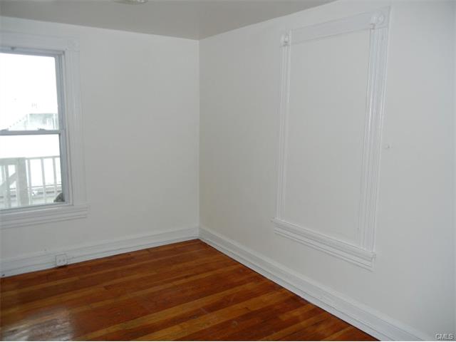 11 Hanford Place, Norwalk, CT 06854