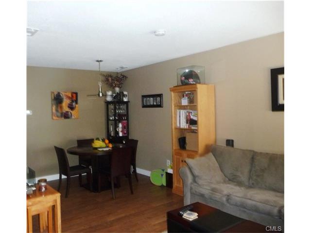 22 Dr Martin Luther King Jr, Norwalk, CT 06854