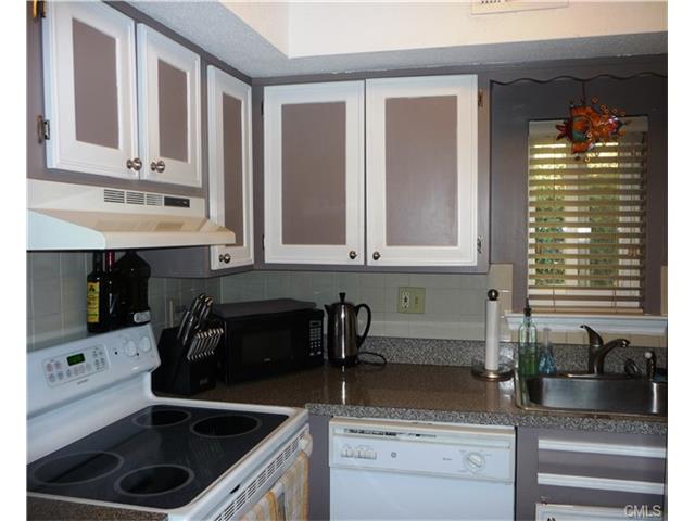 22 Dr Martin Luther King Jr, Norwalk, CT 06854