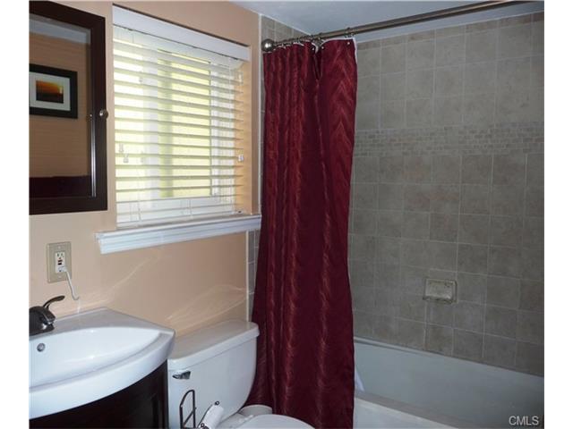 22 Dr Martin Luther King Jr, Norwalk, CT 06854